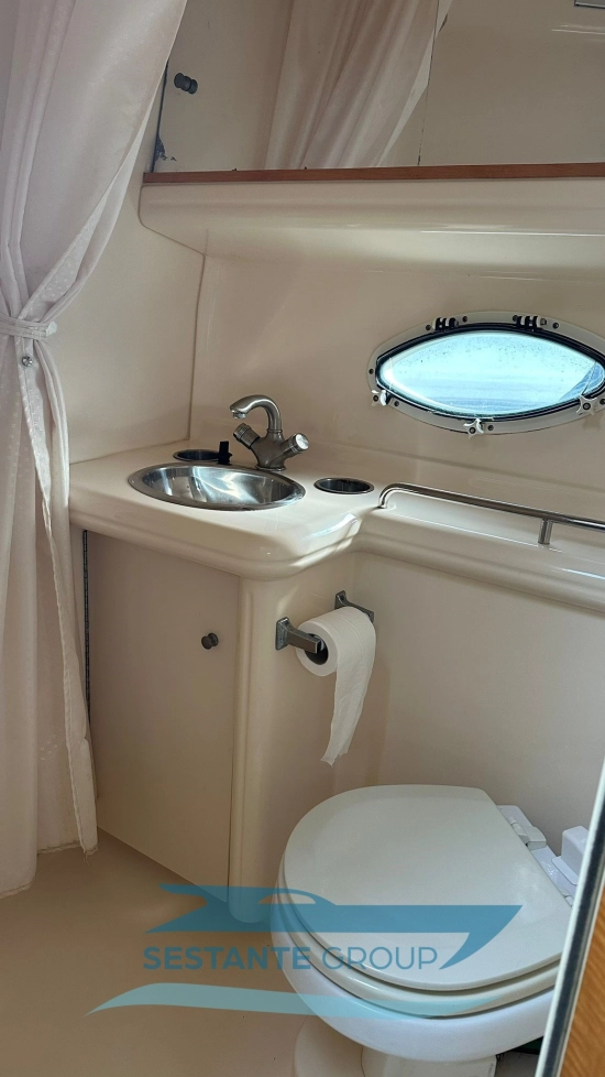 Larson Cabrio 330 usata in vendita