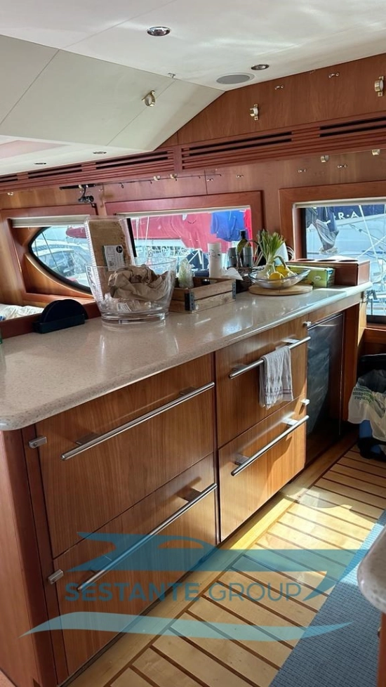 Hatteras Yachts 64 Convertible de segunda mano en venta