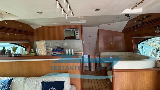 Hatteras Yachts 64 Convertible de segunda mano en venta