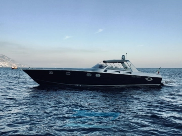 Magnum Marine 53 Sport usata in vendita