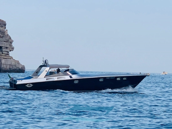 Magnum Marine 53 Sport usata in vendita