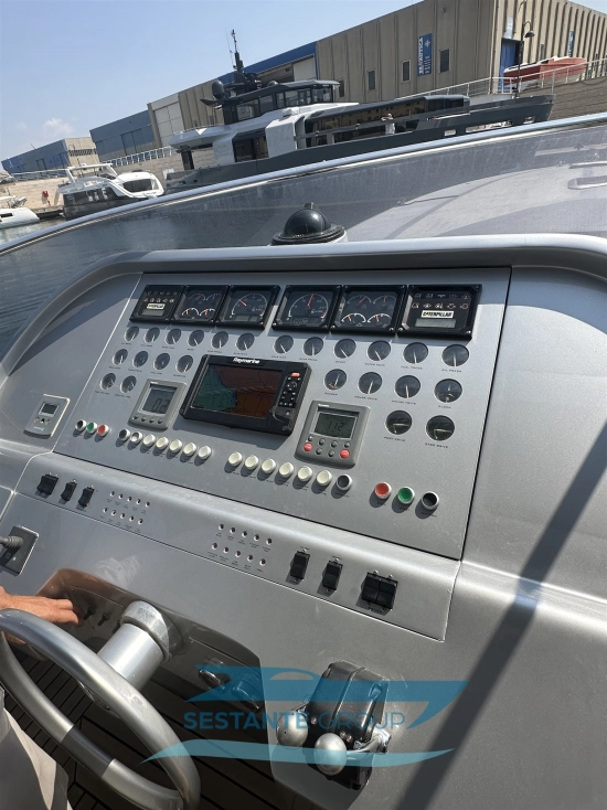 Magnum Marine 53 Sport usata in vendita