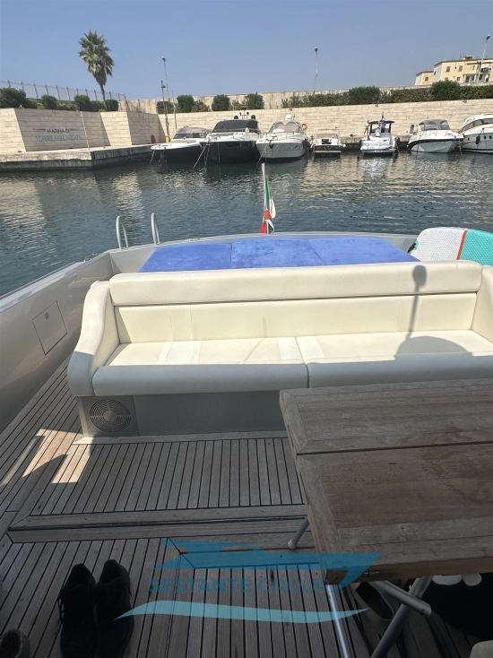 Magnum Marine 53 Sport usata in vendita