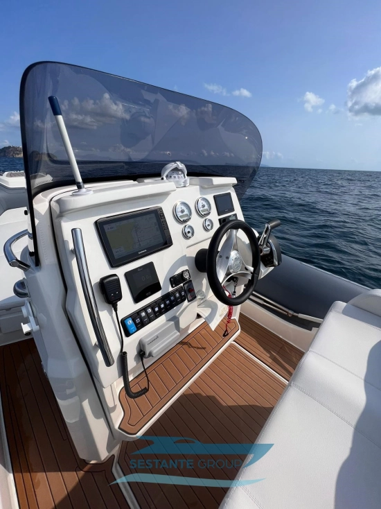 Jokerboat CLUBMAN 28 usado à venda