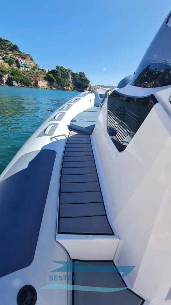 Ranieri Cayman 28 Executive usata in vendita