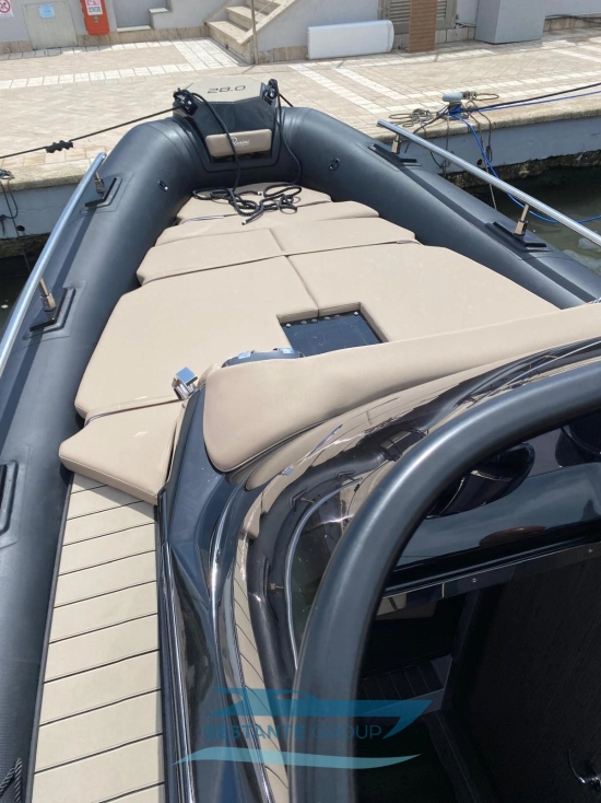 Ranieri Cayman 28 Executive Trofeo usata in vendita