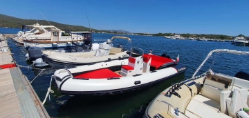 FLY BOAT 656 656 usata in vendita