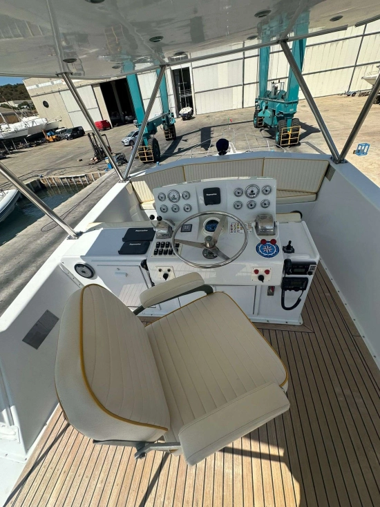 Hatteras Yachts 53 usado à venda