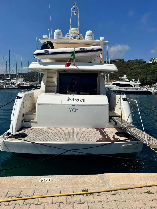 Uniesse 72 usata in vendita