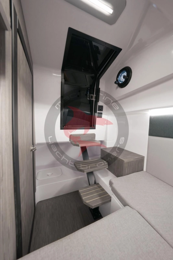 Ranieri INTERNATIONAL NEXT 255 LX novos à venda