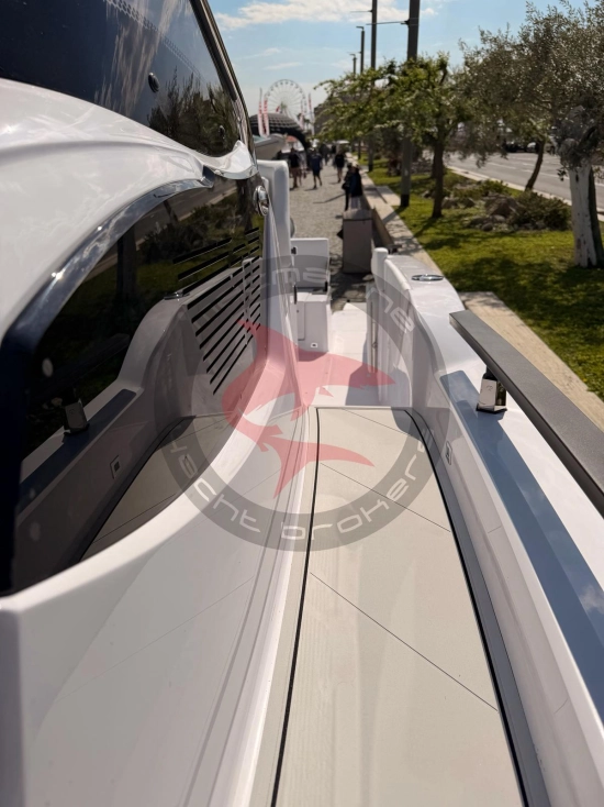 Ranieri INTERNATIONAL NEXT 255 LX novos à venda