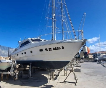 ALTURA FERRETTI 40 usata in vendita