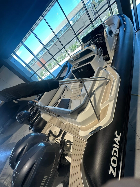 Zodiac MEDLINE 900 novos à venda
