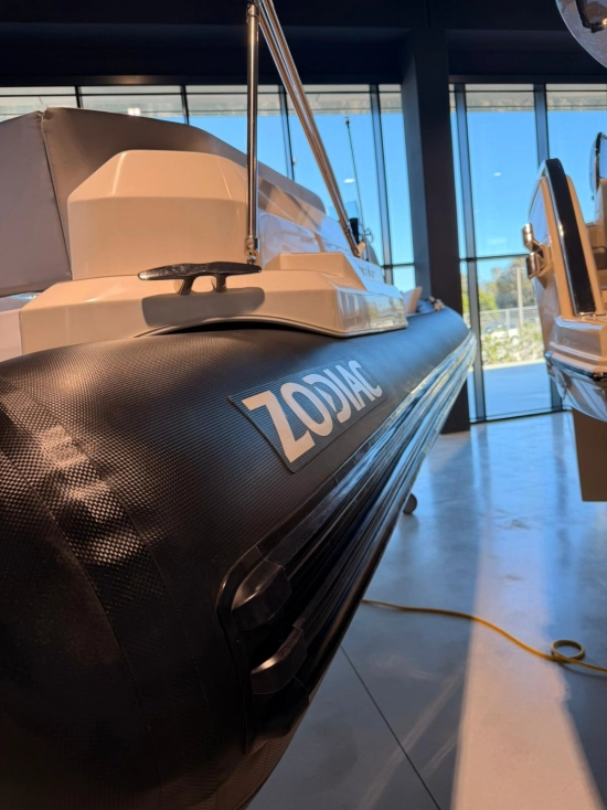 Zodiac MEDLINE 900 novos à venda