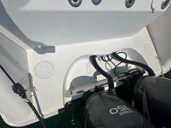 Boston Whaler 240 OUTRAGE de segunda mano en venta