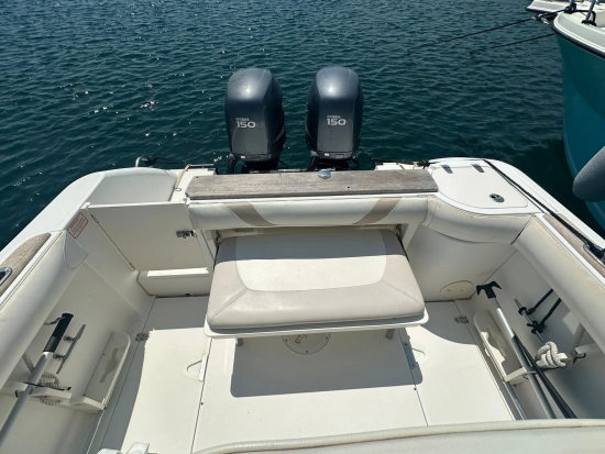 Boston Whaler 240 OUTRAGE de segunda mano en venta