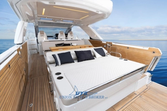 Jeanneau DB 43 OUTBOARD nuova in vendita
