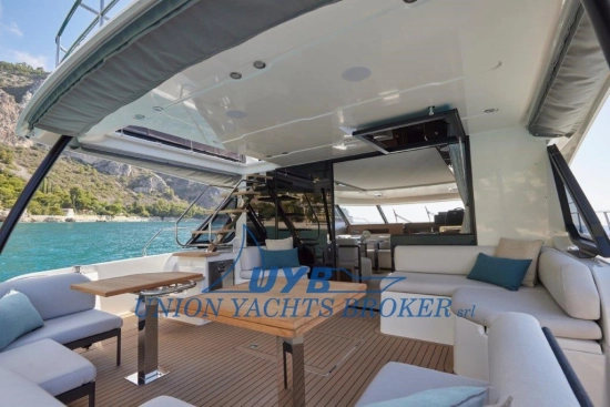 Prestige M48 CATAMARANO A MOTORE novos à venda