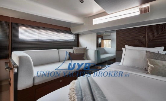 Prestige M48 CATAMARANO A MOTORE novos à venda