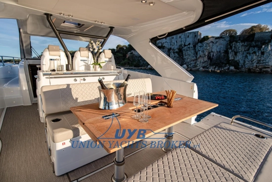 Jeanneau DB 37 nuova in vendita