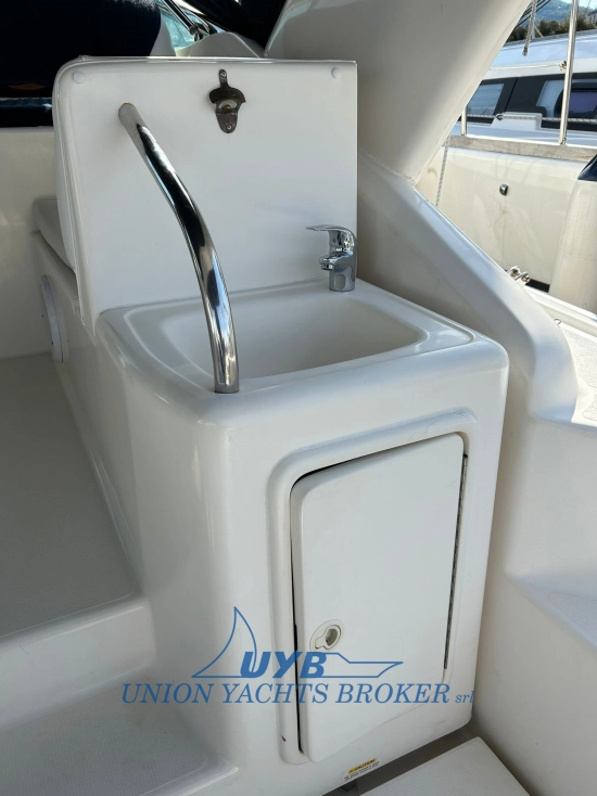 Riviera 4000 Offshore usata in vendita