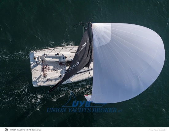 Italia Yachts 11.98 nuova in vendita