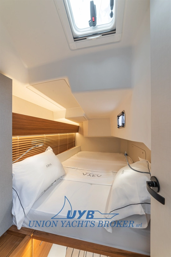 Italia Yachts 12.98 nuova in vendita