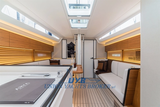 Italia Yachts 12.98 nuova in vendita