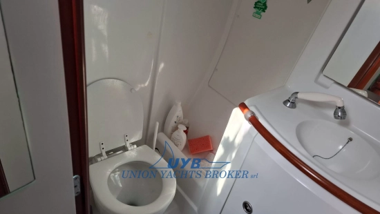 Beneteau Oceanis 411 usado à venda