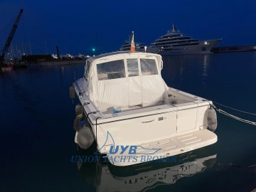 Tiara 3100 Open usata in vendita