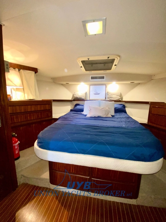 Hatteras Yachts 41 Convertible de segunda mano en venta