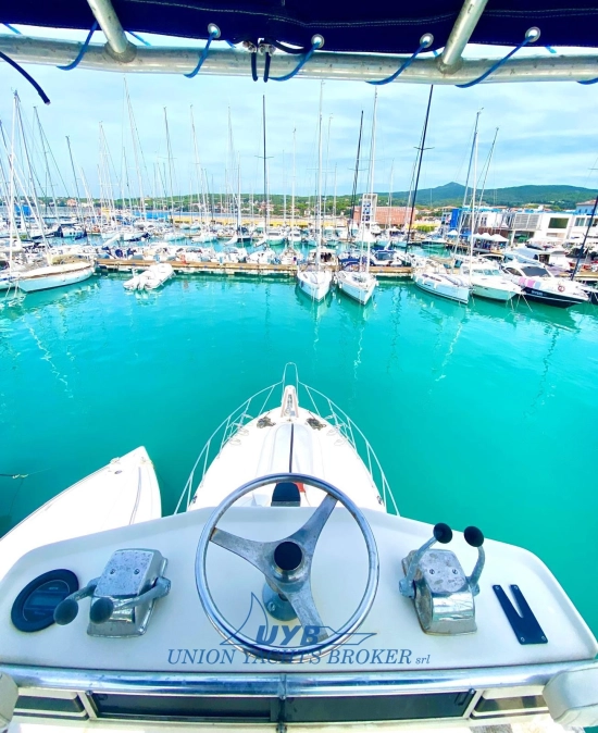 Hatteras Yachts 41 Convertible de segunda mano en venta