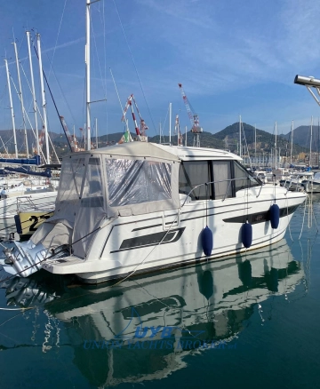 Jeanneau Merry Fisher 895 Offshore usado à venda