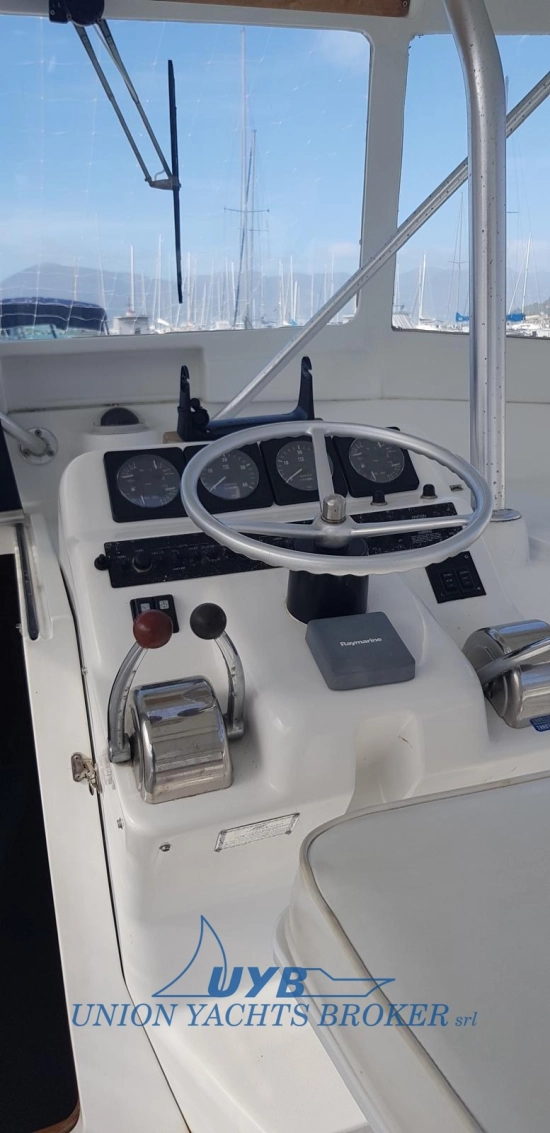 Luhrs T 290 WA usata in vendita