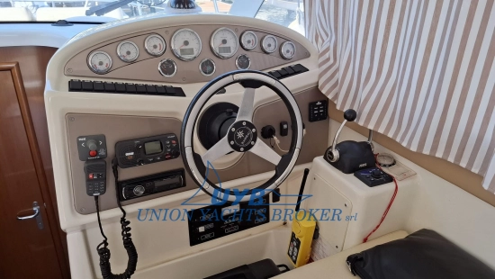 Jeanneau Prestige 32 Fly usata in vendita