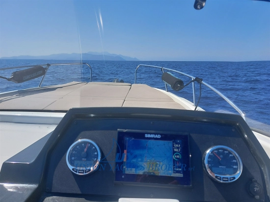 Quicksilver Sundeck Activ 675 usado à venda