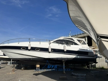 Pershing 39 usata in vendita