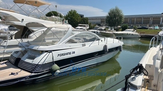 Pershing 39 usata in vendita