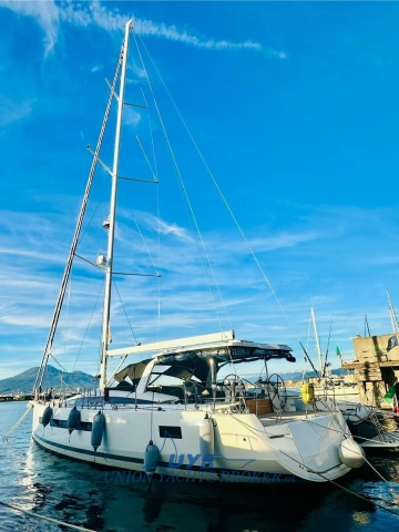 Jeanneau 65 usado à venda