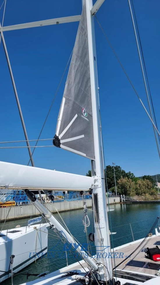 Jeanneau 65 usata in vendita