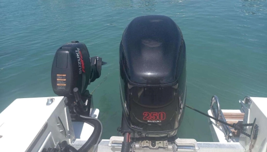 Mako Marine 230 usata in vendita