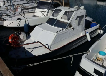 Custom 560 CRUISER usado à venda