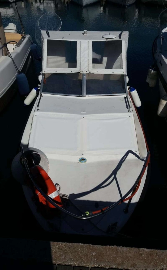 Custom 560 CRUISER usata in vendita