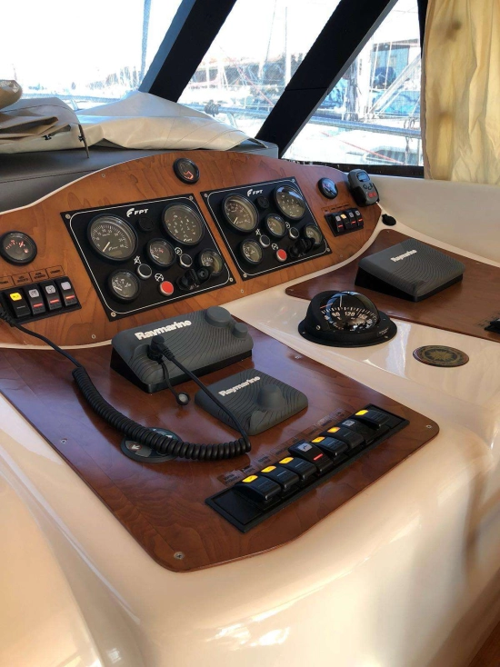 CANTIERI NAVALI DI LIVORNO SPACE 36 de segunda mano en venta