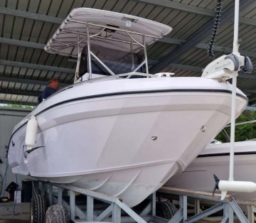 Ranieri 222 INTERCEPTOR usata in vendita