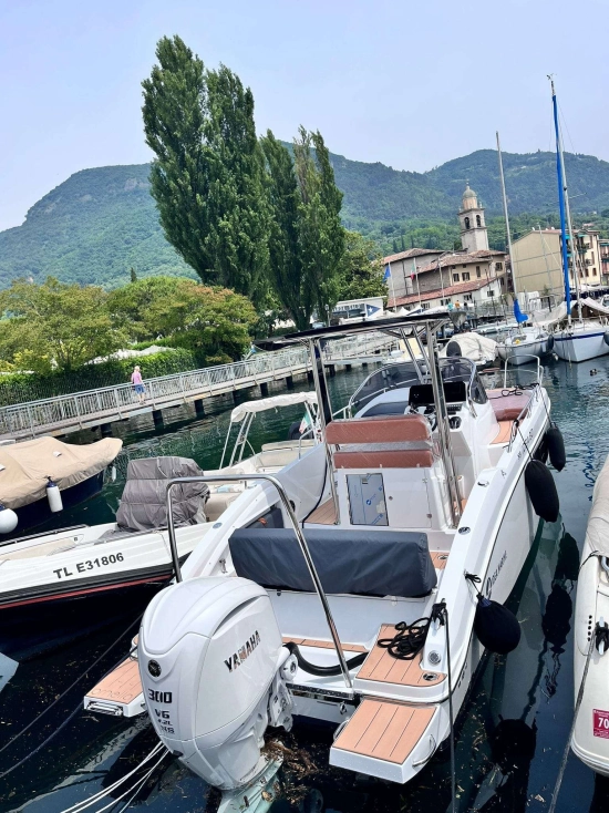 Idea Marine 80 WA usata in vendita