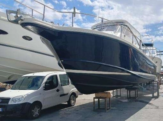 Cayman Yachts 30 WA usata in vendita