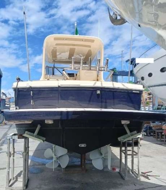 Cayman Yachts 30 WA usata in vendita