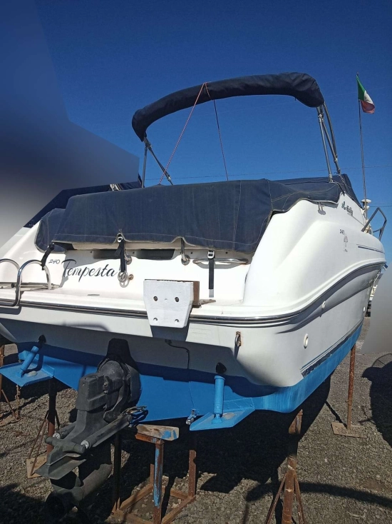 Sea Ray 240 usata in vendita