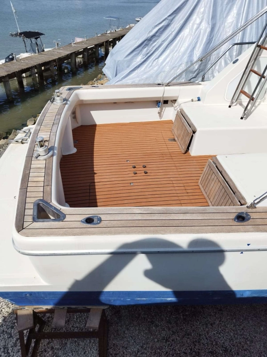 Cayman Yachts 30 FLY usata in vendita